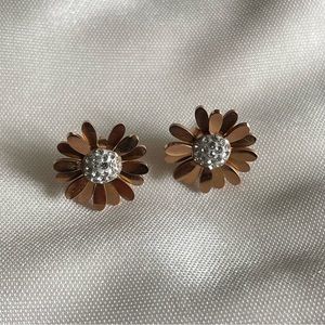 Daisy Stud Earrings